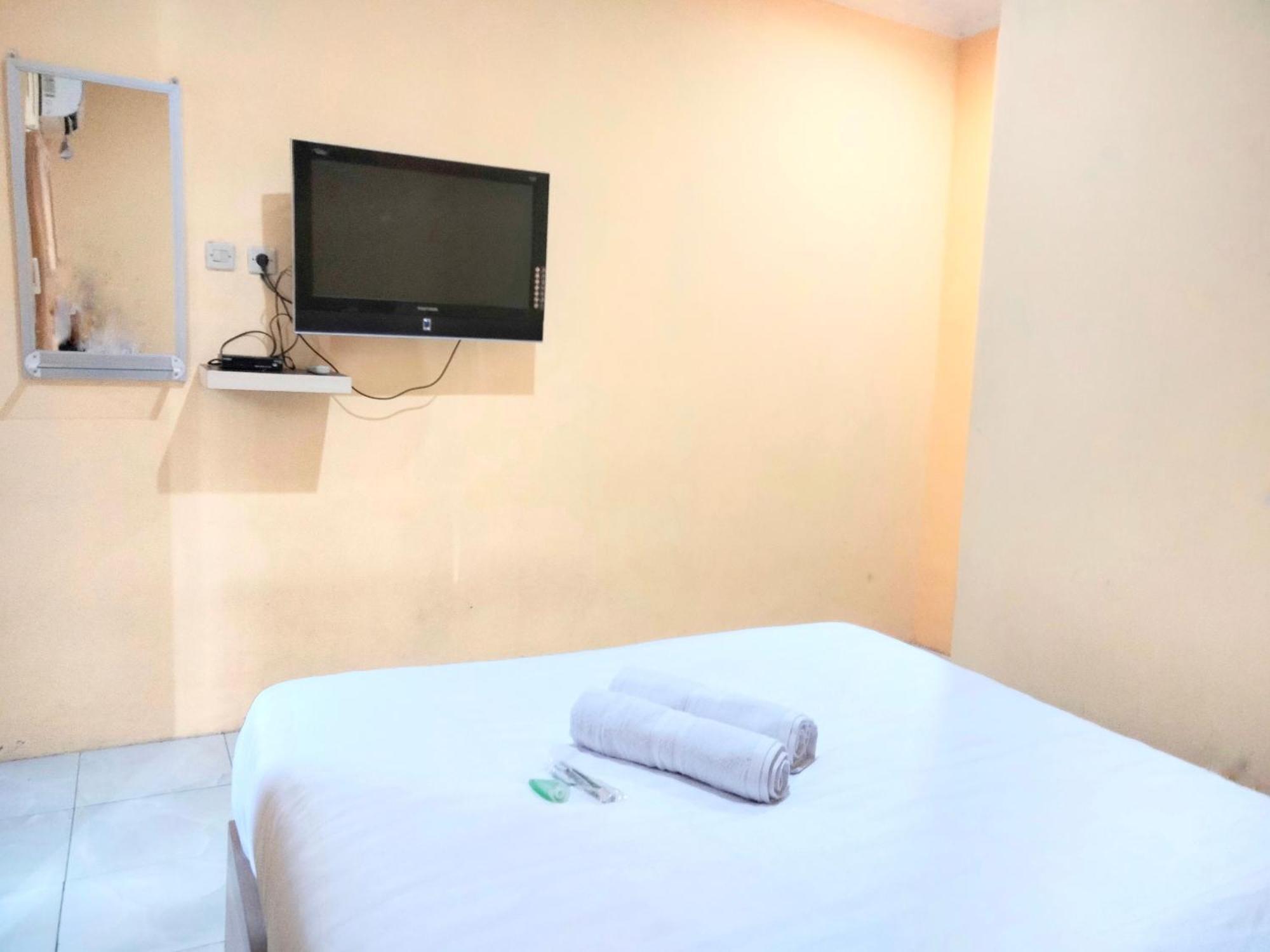 Wisma Mutiara Near Alun Alun Demak Mitra Reddoorz Εξωτερικό φωτογραφία